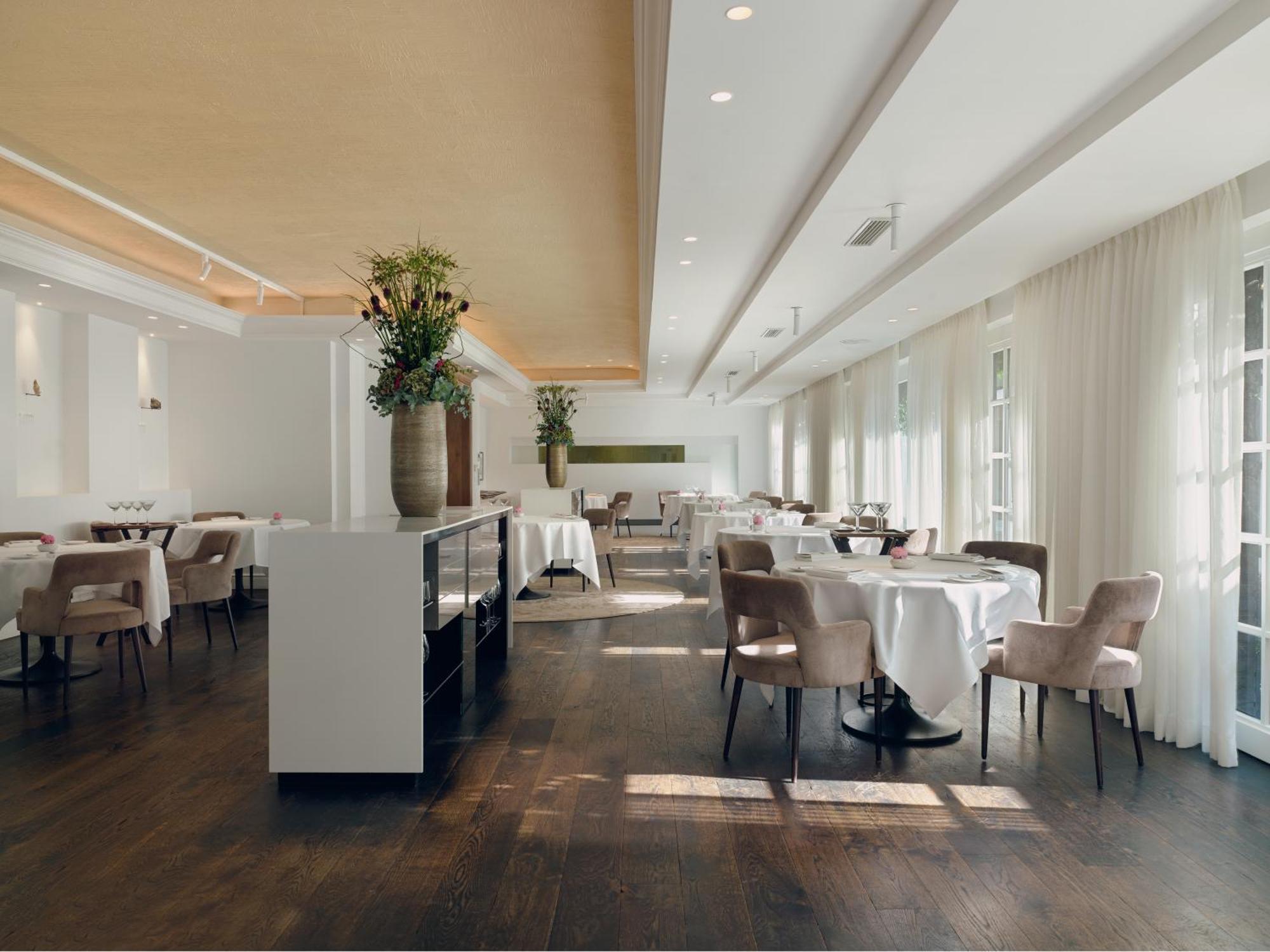 La Butte Aux Bois A Small Luxury Hotel Of The World Lanaken Exterior foto