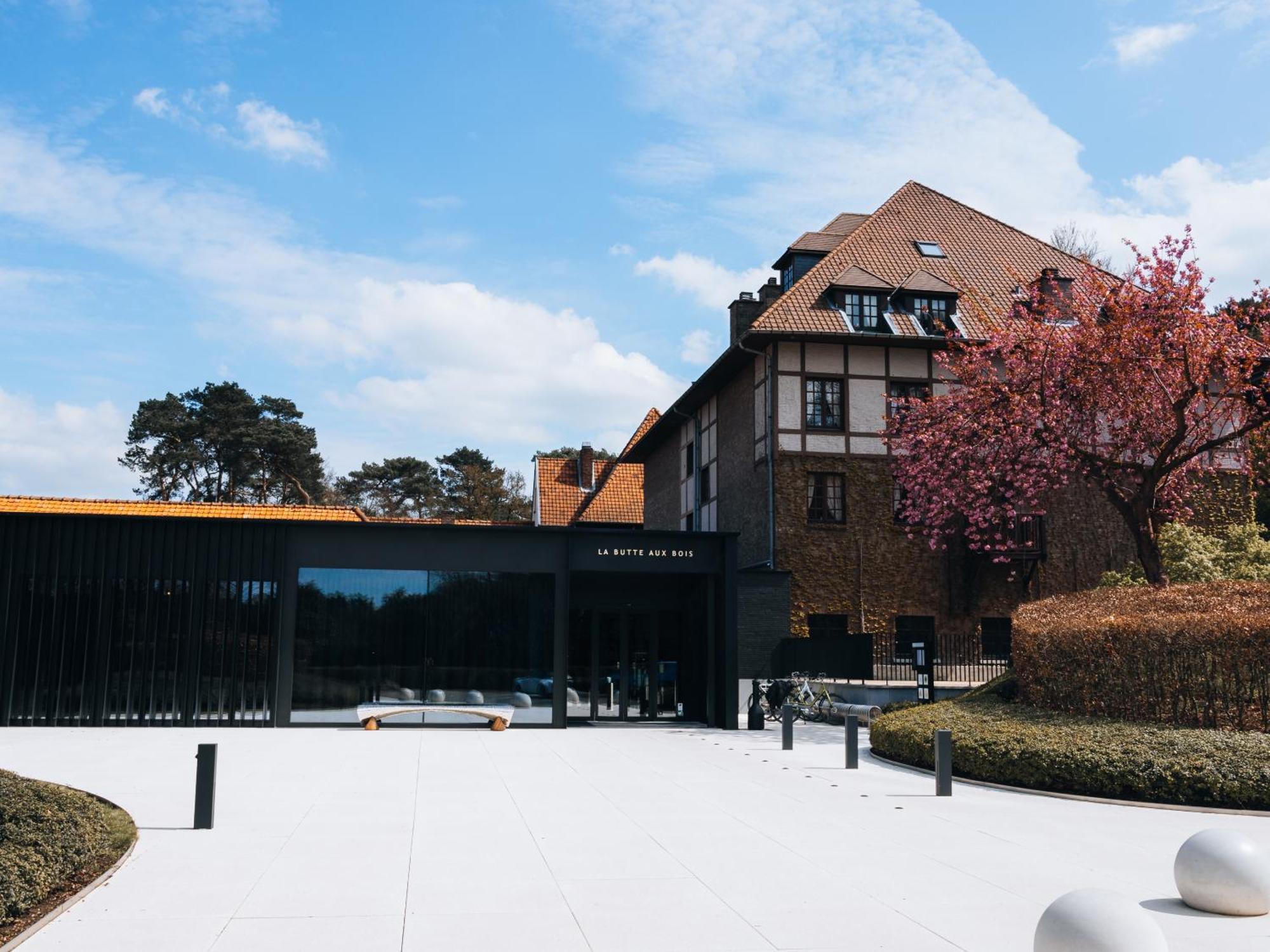 La Butte Aux Bois A Small Luxury Hotel Of The World Lanaken Exterior foto