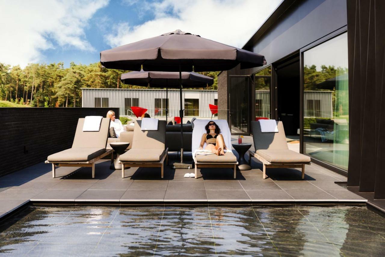 La Butte Aux Bois A Small Luxury Hotel Of The World Lanaken Exterior foto